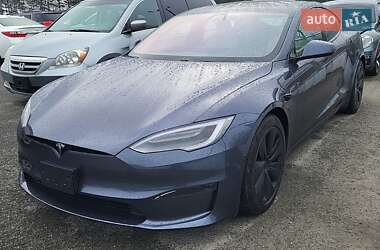 Tesla Model S 2021