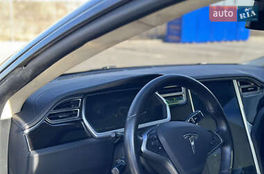 Лифтбек Tesla Model S 2014 в Виннице