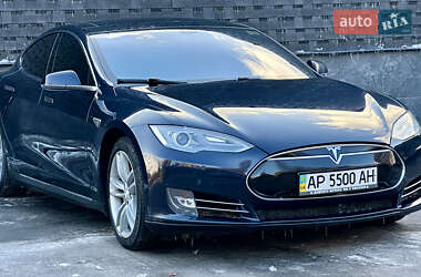 Ліфтбек Tesla Model S 2014 в 