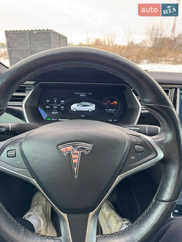 Ліфтбек Tesla Model S 2016 в Борисполі