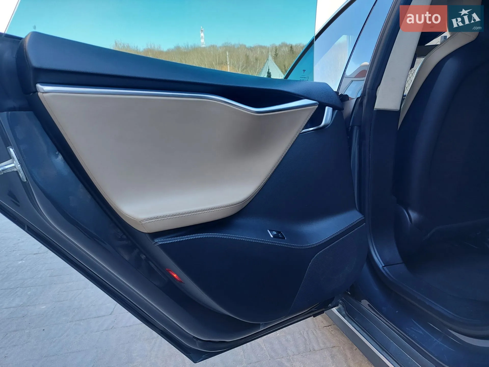 2014 Tesla Model S - мініатюра 26