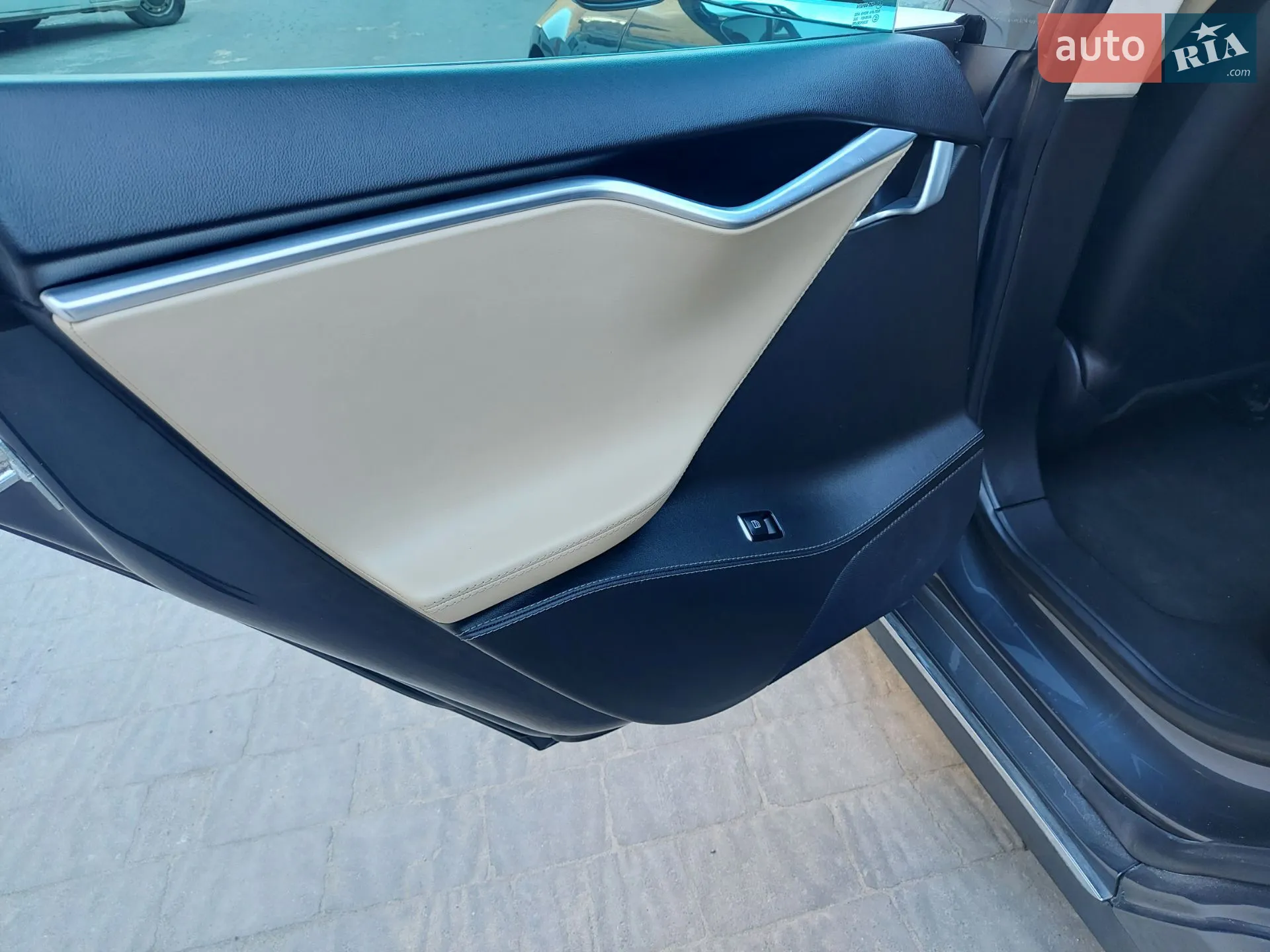 2014 Tesla Model S - мініатюра 31