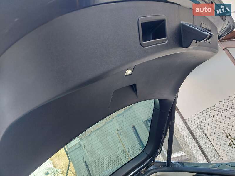 Лифтбек Tesla Model S 2014 в Тернополе