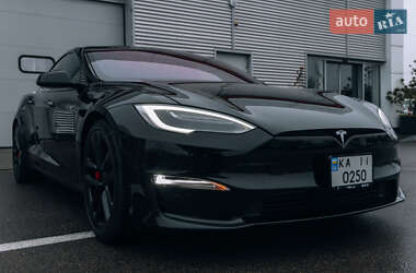Лифтбек Tesla Model S 2021 в 