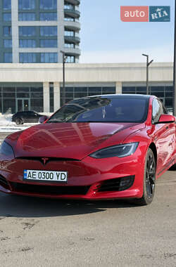 Лифтбек Tesla Model S 2016 в Днепре