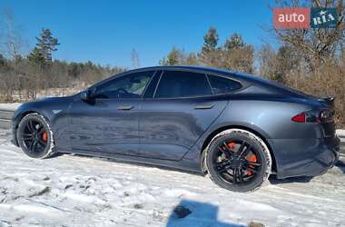 Ліфтбек Tesla Model S 2015 в Києві