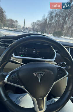 Ліфтбек Tesla Model S 2013 в 