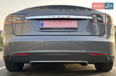 Ліфтбек Tesla Model S 2014 в Києві