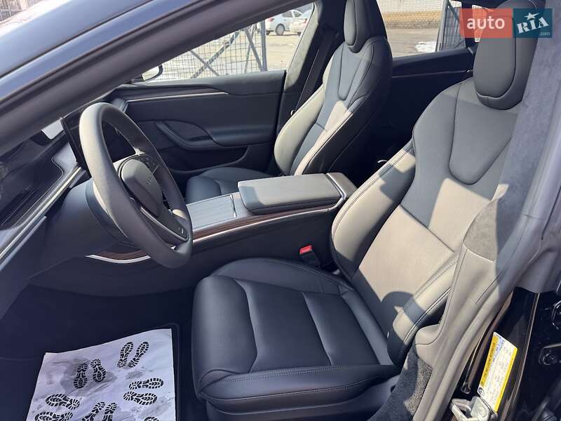 Лифтбек Tesla Model S 2023 в Днепре фото 12 Лифтбек Tesla Model S 2023 в Днепре