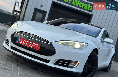 Ліфтбек Tesla Model S 2013 в Луцьку