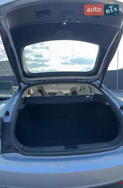 Ліфтбек Tesla Model S 2013 в 