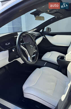 Ліфтбек Tesla Model S 2017 в 