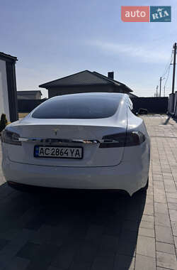 Ліфтбек Tesla Model S 2017 в 