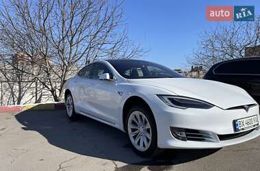 Лифтбек Tesla Model S 2018 в Хмельницком