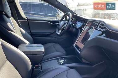 Лифтбек Tesla Model S 2018 в Хмельницком