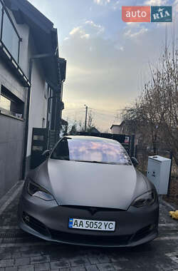 Ліфтбек Tesla Model S 2018 в Києві