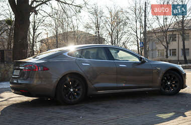 Ліфтбек Tesla Model S 2016 в 
