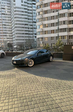 Ліфтбек Tesla Model S 2017 в Одесі фото 15 Ліфтбек Tesla Model S 2017 в Одесі