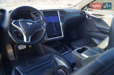 Ліфтбек Tesla Model S 2014 в 
