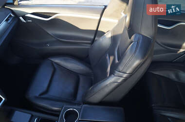 Ліфтбек Tesla Model S 2014 в 