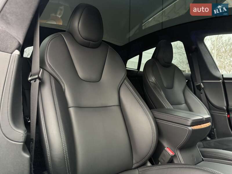 Ліфтбек Tesla Model S 2020 в Одесі