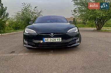 Лифтбек Tesla Model S 2020 в Кривом Роге