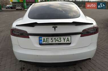 Лифтбек Tesla Model S 2016 в Каменском