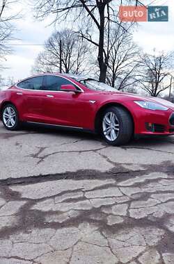 Ліфтбек Tesla Model S 2016 в 