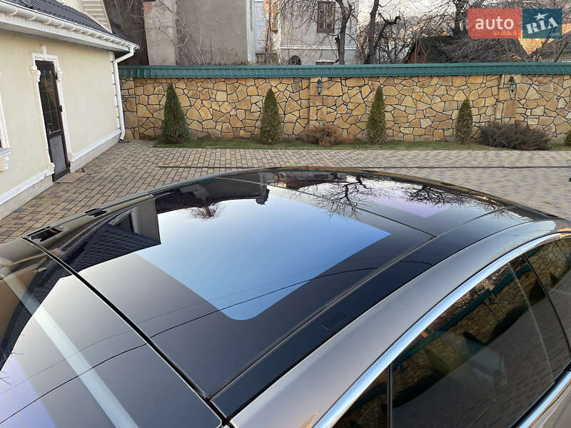 Ліфтбек Tesla Model S 2015 в Вінниці