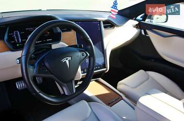 Ліфтбек Tesla Model S 2020 в 