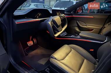 Лифтбек Tesla Model S 2021 в 