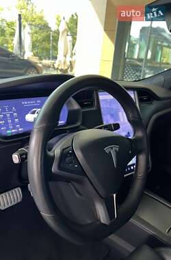 Лифтбек Tesla Model S 2020 в Днепре