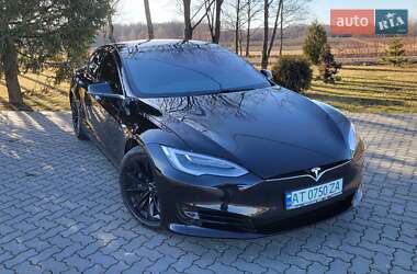 Лифтбек Tesla Model S 2016 в Коломые