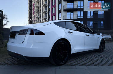 Ліфтбек Tesla Model S 2013 в 