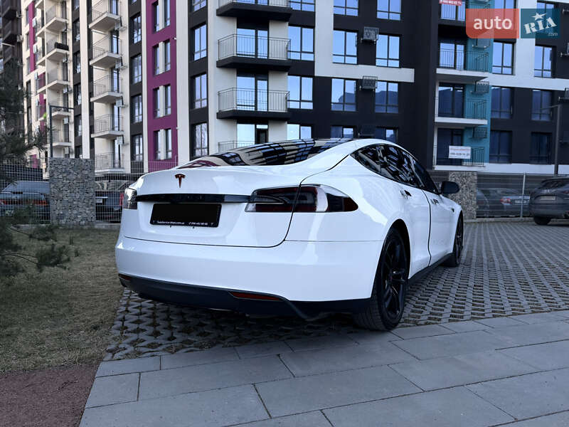 Лифтбек Tesla Model S 2013 в Ивано-Франковске фото 6 Лифтбек Tesla Model S 2013 в Ивано-Франковске