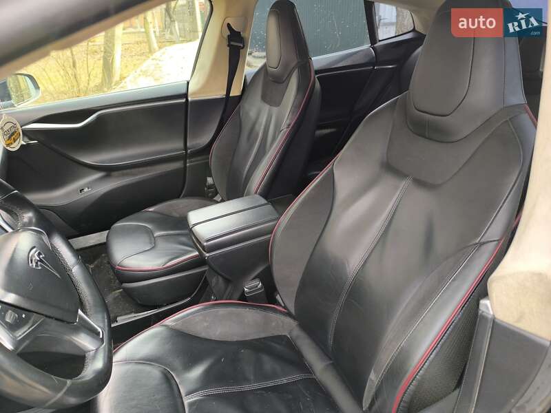 Лифтбек Tesla Model S 2013 в Киеве фото 21 Лифтбек Tesla Model S 2013 в Киеве