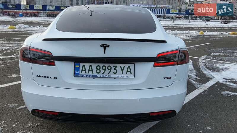 Ліфтбек Tesla Model S 2018 в Києві
