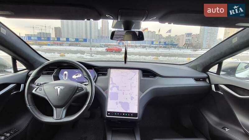 Ліфтбек Tesla Model S 2018 в Києві
