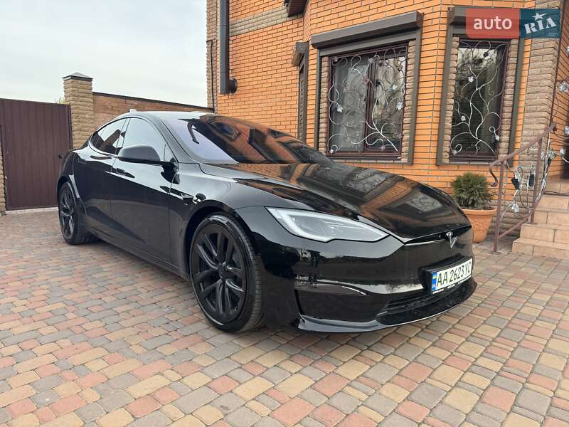 Лифтбек Tesla Model S 2021 в 