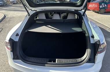 Лифтбек Tesla Model S 2016 в 