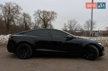 Лифтбек Tesla Model S 2017 в Чернигове