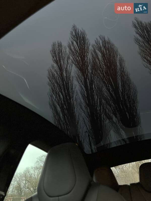 Лифтбек Tesla Model S 2017 в Нежине