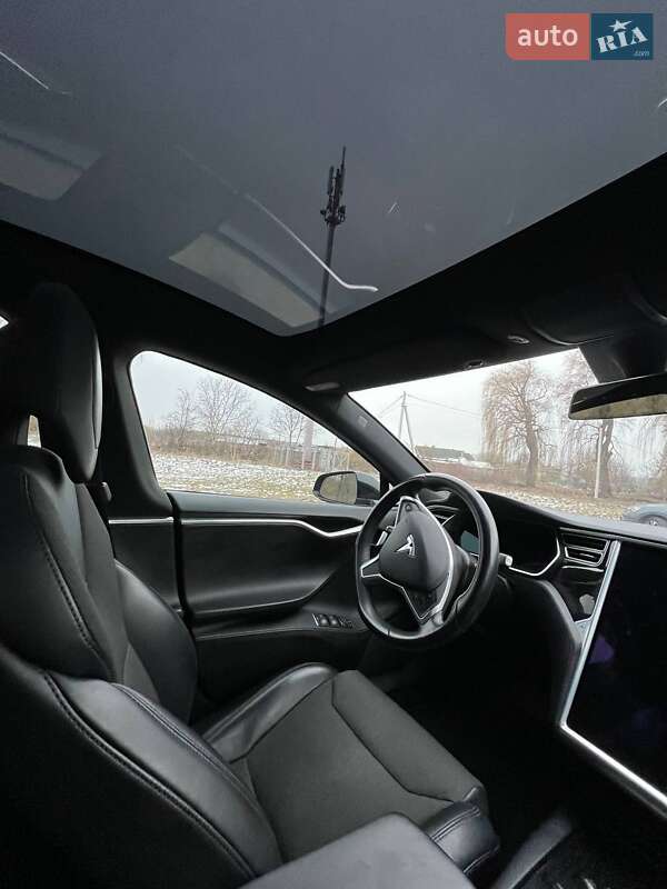 Лифтбек Tesla Model S 2017 в Нежине