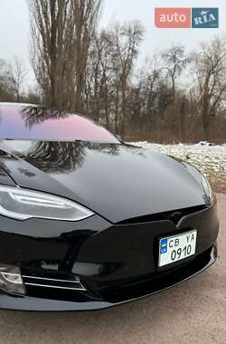 Лифтбек Tesla Model S 2017 в 
