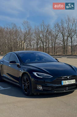 Ліфтбек Tesla Model S 2014 в Кропивницькому