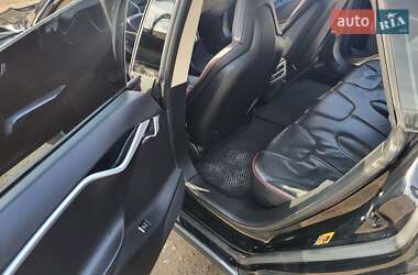 Ліфтбек Tesla Model S 2013 в 