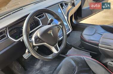 Ліфтбек Tesla Model S 2013 в 