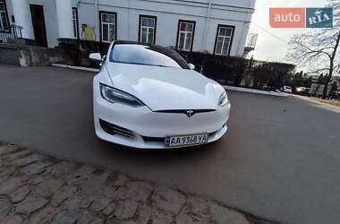 Лифтбек Tesla Model S 2016 в 