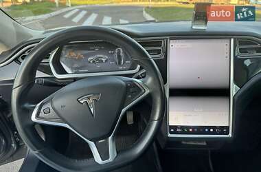 Ліфтбек Tesla Model S 2013 в 