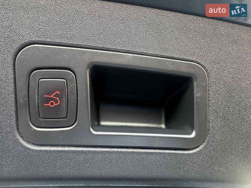Лифтбек Tesla Model S 2013 в Одессе